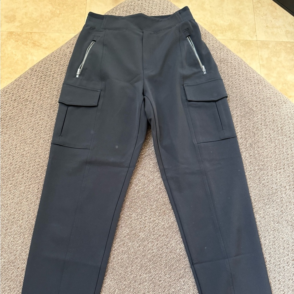 Athleta Black Cargo Tech Pants with Zip Pockets